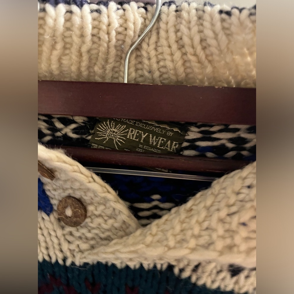 EUC VINTAGE CHUNKY WOOL HAND MADE KNIT ECUADOR - Picture 2 of 5